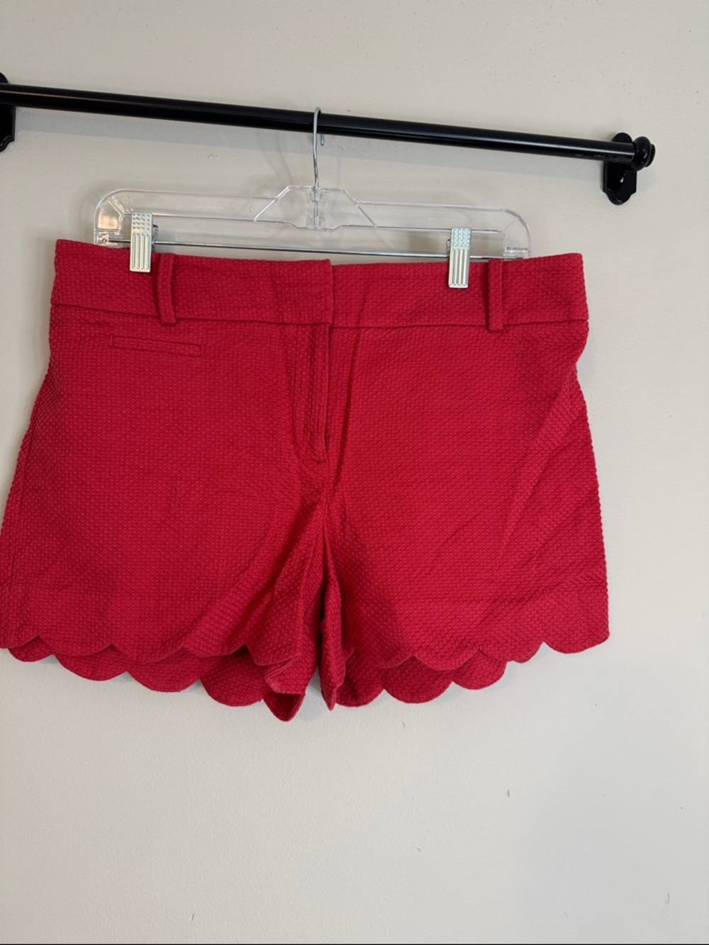 LOFT Outlet Textured Scallop-Hem High Waist Shorts - 10
